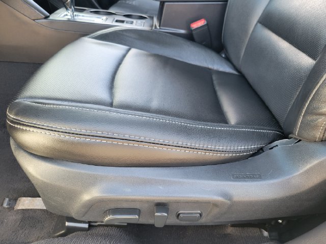 Used 2016 Subaru Outback 3.6R Limited AWD/4WD image 19