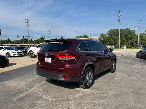 Used 2019 Toyota Highlander Limited Platinum w/ Carpet Mat Package (TMS) AWD/4WD image 6