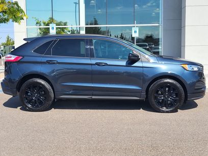 Used 2024 Ford Edge SE w/ Black Appearance Package
