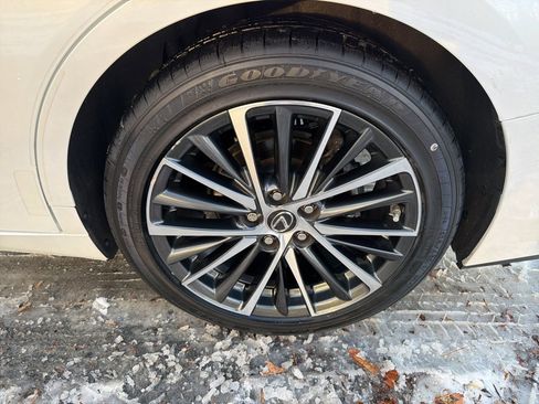 Used 2023 Lexus ES 350 w/ Premium Package image 6