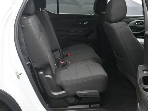 Used 2022 Chevrolet Traverse LT w/ LPO, Floor Liner Package image 12