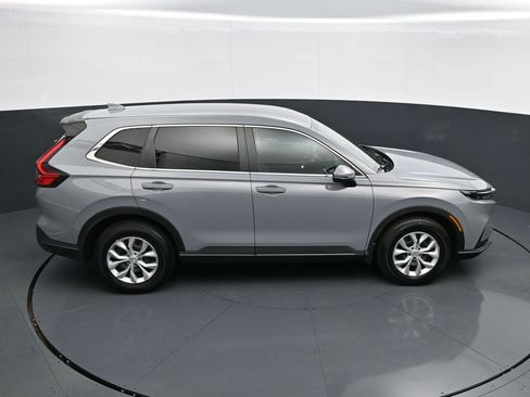 Used 2025 Honda CR-V LX image 18