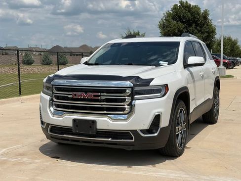 Used 2021 GMC Acadia SLT w/ Preferred Package FWD image 3