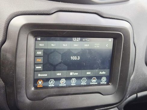 Used 2020 Jeep Renegade Sport image 25