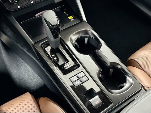 New 2026 Subaru Outback Touring AWD/4WD image 15