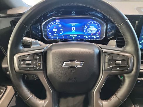 Used 2024 Chevrolet Silverado 1500 ZR2 image 15