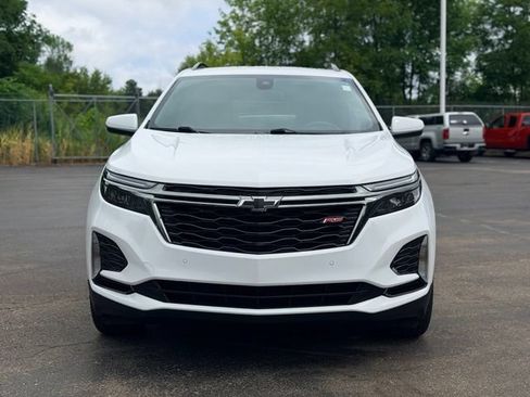 Used 2023 Chevrolet Equinox RS w/ LPO, Floor Liner Package FWD image 3