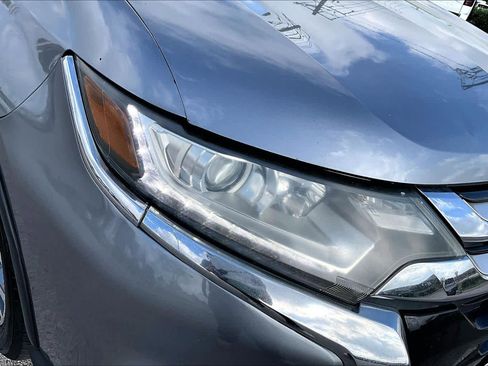 Used 2017 Mitsubishi Outlander SE AWD/4WD image 28