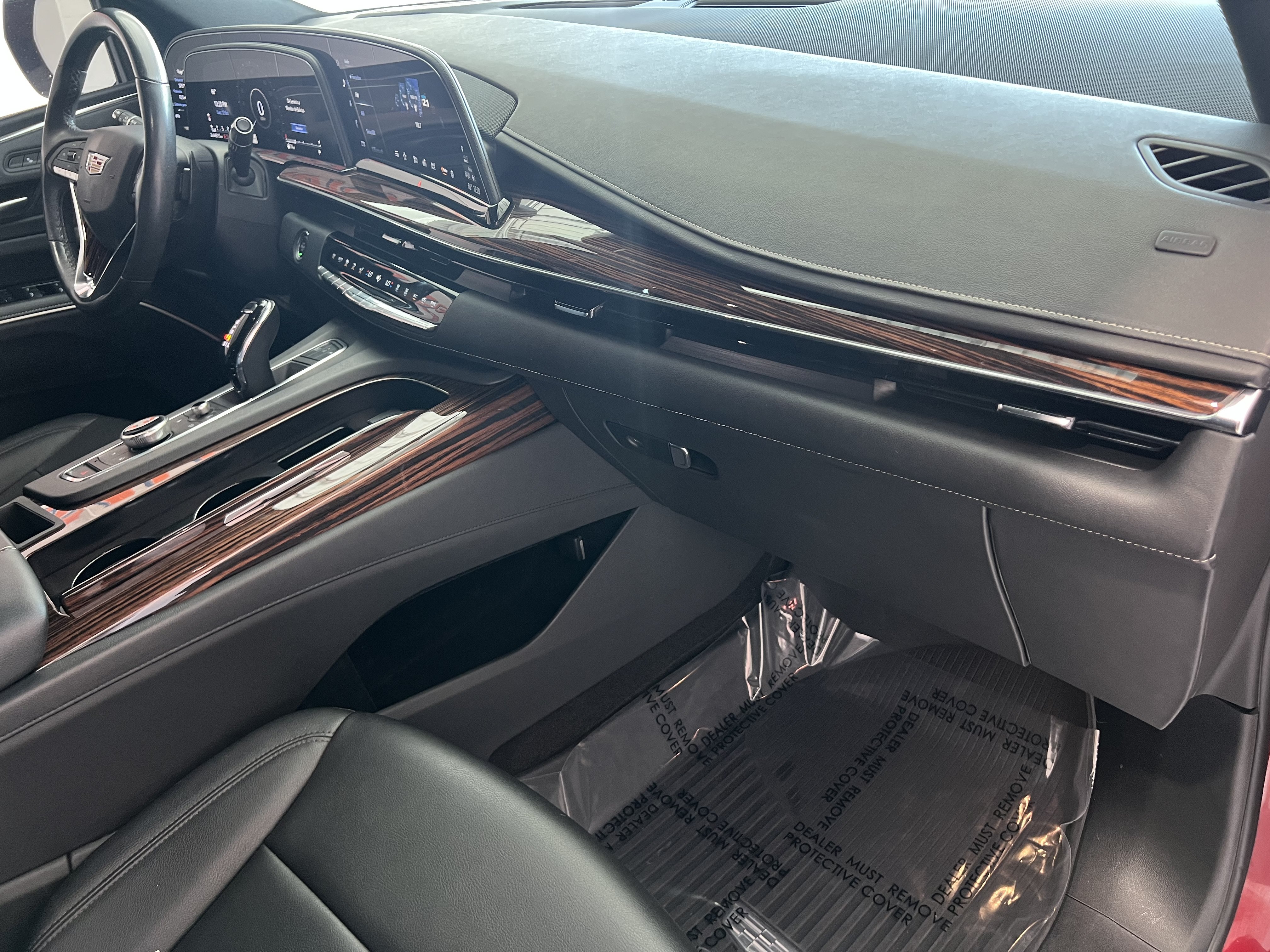 Used 2023 Cadillac Escalade Luxury RWD image 23