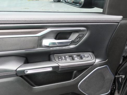 Used 2025 RAM 1500 Laramie w/ Sport Appearance Package AWD/4WD image 18