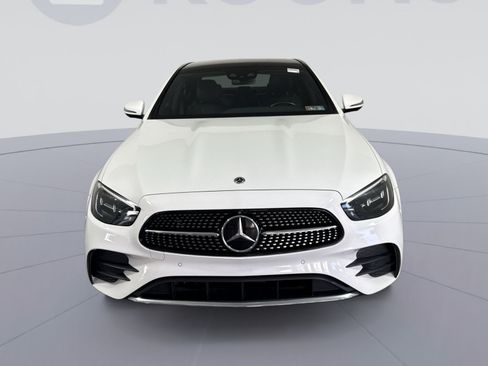 Used 2023 Mercedes-Benz E 350 4MATIC Sedan image 11