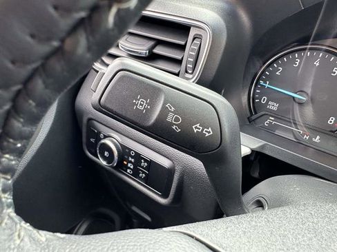 Used 2023 Ford Explorer XLT w/ Equipment Group 202A AWD/4WD image 15