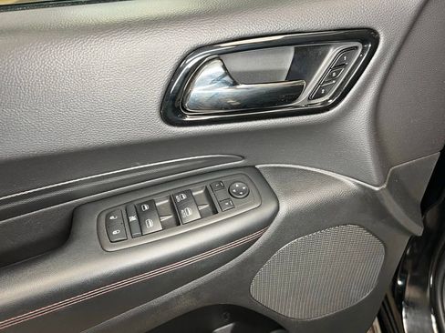 Used 2025 Dodge Durango GT image 17