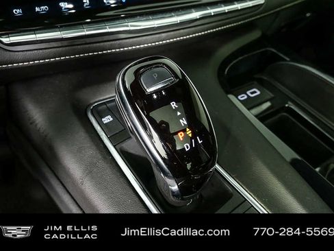 Used 2024 Cadillac Escalade Sport w/ LPO, ONYX Package image 18