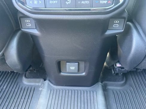 Used 2025 Toyota Grand Highlander AWD Hybrid image 48