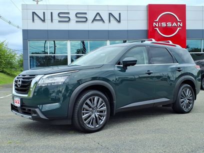 Used 2023 Nissan Pathfinder SL w/ SL Premium Package