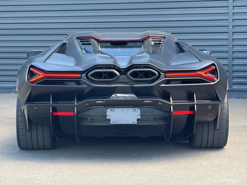 Used 2024 Lamborghini Revuelto AWD/4WD image 8