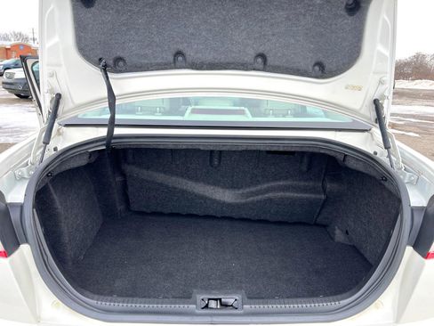 Used 2012 Lincoln MKZ Hybrid image 36