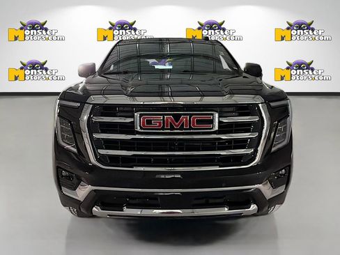 Used 2025 GMC Yukon Elevation w/ LPO, Elevation Black Package AWD/4WD image 2
