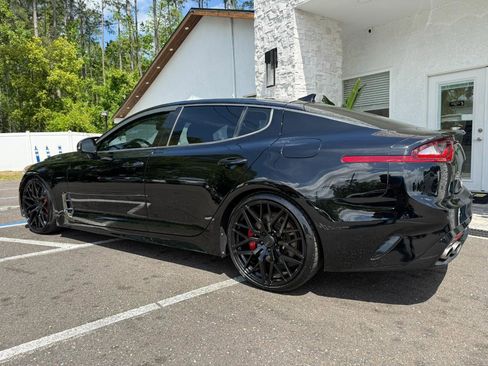 Used 2019 Kia Stinger GT2 image 3