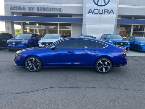 Used 2025 Honda Accord Sport image 2