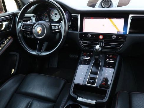 Used 2023 Porsche Macan S AWD/4WD image 10