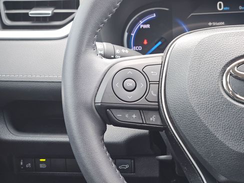 Used 2024 Toyota RAV4 XLE Premium image 21