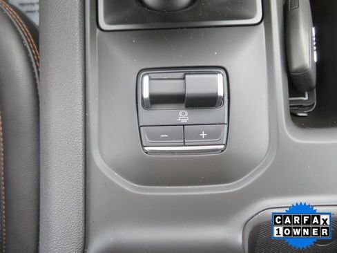 Used 2025 GMC Sierra 1500 AT4 w/ AT4 Premium Package image 36