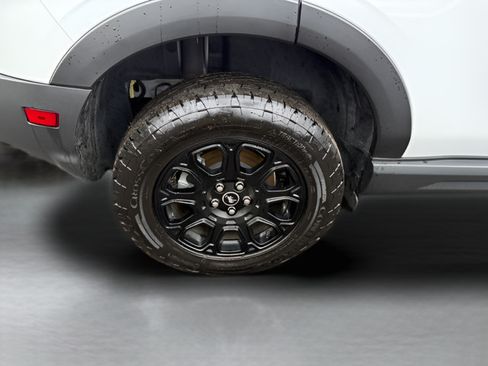 Used 2025 Ford Bronco Sport Badlands AWD/4WD image 29