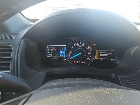Used 2018 Ford Explorer XLT w/ Equipment Group 201A FWD image 20