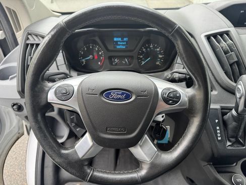 Used 2017 Ford Transit 250 250 3dr SWB Medium Roof Cargo image 12