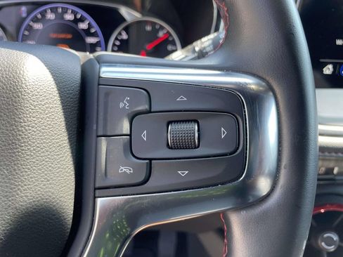 Used 2025 Chevrolet Blazer RS FWD image 19
