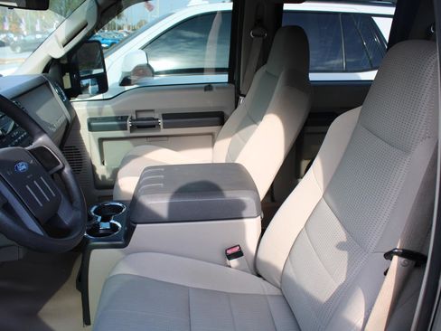 Used 2008 Ford F250 XLT image 8
