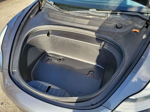 Used 2020 Tesla Model 3 Standard Range Plus image 8