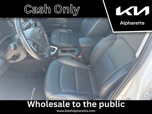 Used 2018 Hyundai Elantra Limited FWD image 9