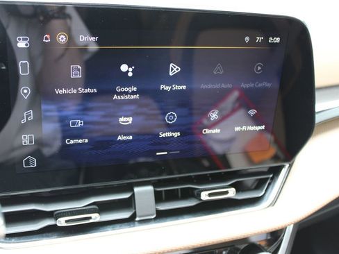 Used 2025 Chevrolet Equinox ACTIV w/ Safety and Technology Package image 54