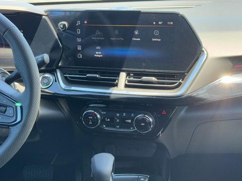 New 2026 Chevrolet Trax RS w/ Sunroof Package FWD image 26