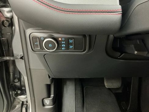 Used 2025 Ford Explorer ST-Line AWD/4WD image 23