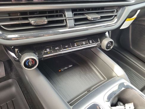 New 2026 Chevrolet Equinox EV RS image 11