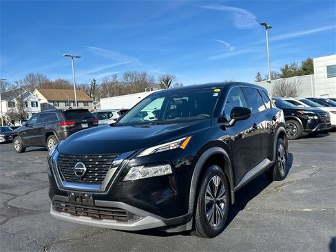 Certified 2021 Nissan Rogue SV image 5