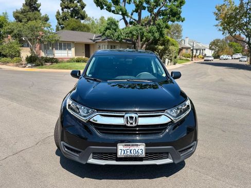 Used 2017 Honda CR-V LX image 3