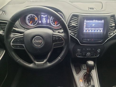 Used 2019 Jeep Cherokee Latitude Plus w/ Comfort/Convenience Group image 22