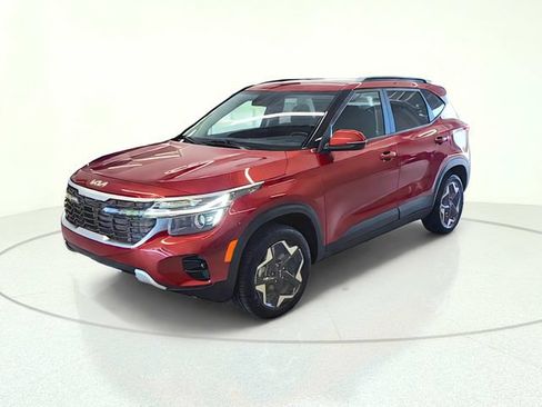 Certified 2025 Kia Seltos S AWD/4WD image 1