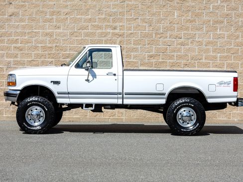 Used 1997 Ford F250 4x4 Regular Cab Heavy Duty image 8