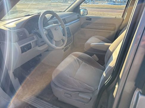 Used 2005 Ford Freestar SES image 4