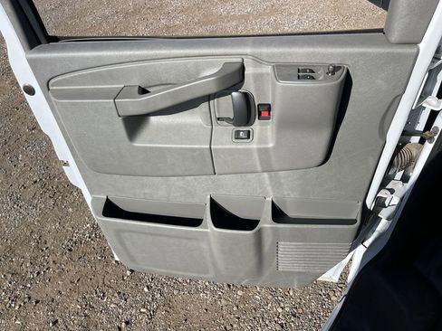 New 2025 GMC Savana 2500 Extended w/ Driver Convenience Package image 22