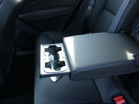 Used 2025 Volvo XC60 B5 Plus image 34