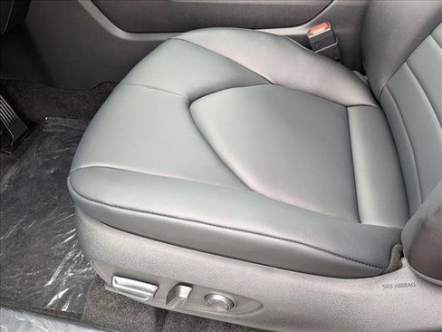New 2026 Toyota Highlander XLE AWD/4WD image 4