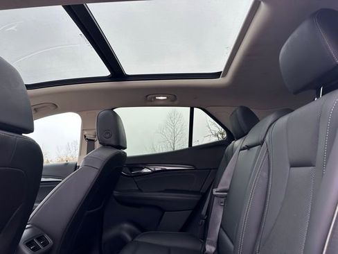 Used 2022 Buick Envision Essence w/ Technology Package I image 26