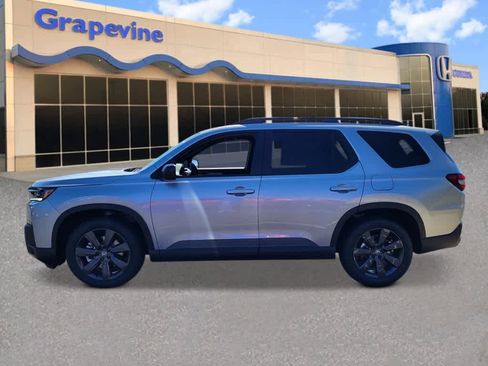 New 2026 Honda Pilot Sport image 2